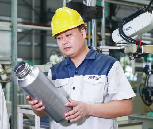 快拿起手機(jī),為陽江市 最美科技工作者 投票